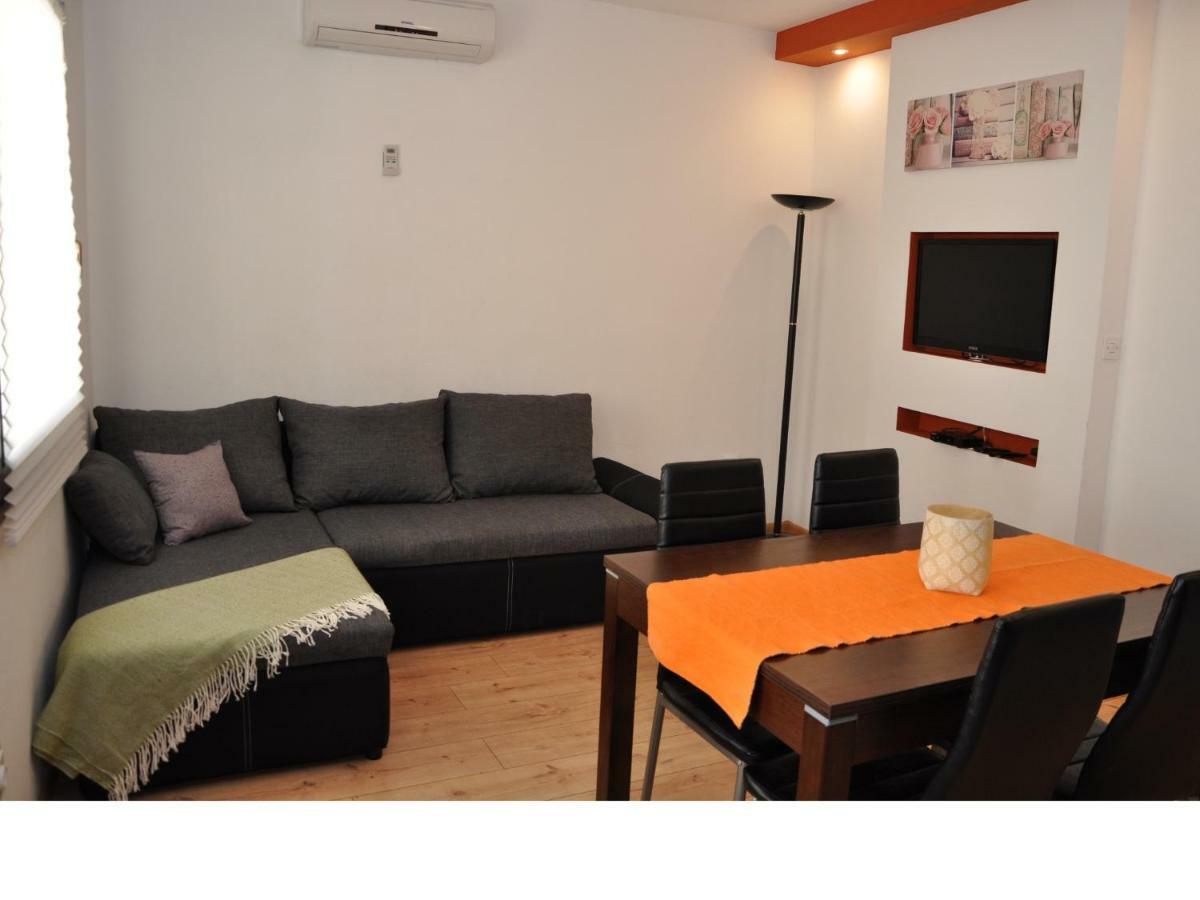 Apartments Lola بيوغْغاد نا موغو المظهر الخارجي الصورة