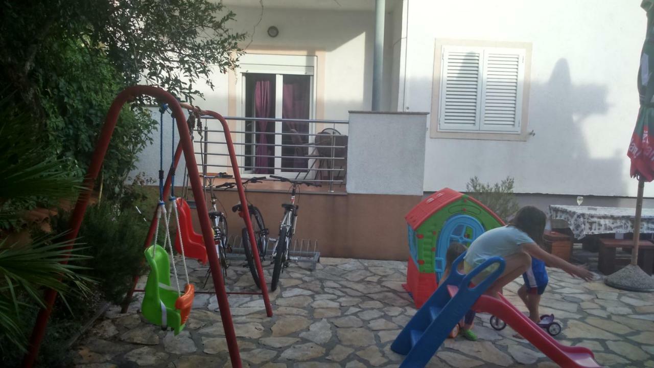 Apartments Lola بيوغْغاد نا موغو المظهر الخارجي الصورة