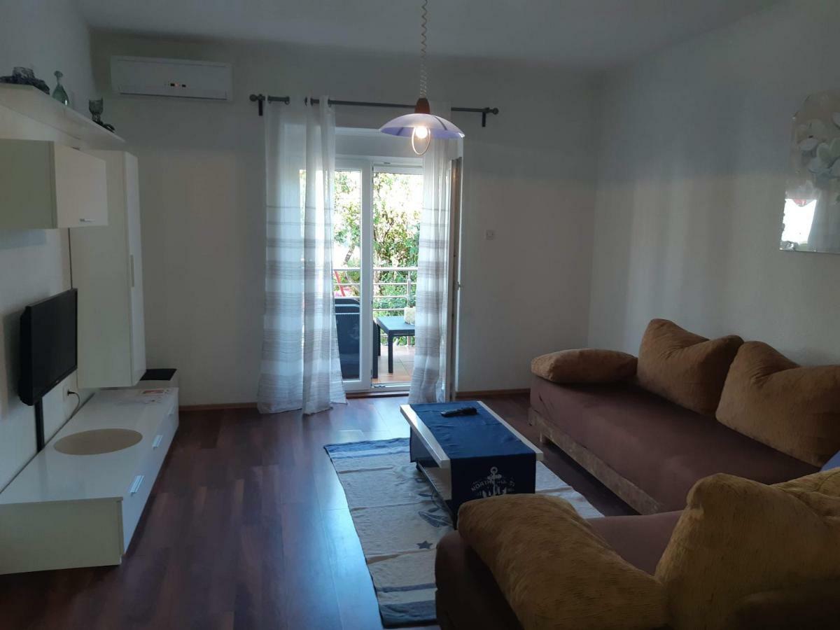Apartments Lola بيوغْغاد نا موغو المظهر الخارجي الصورة
